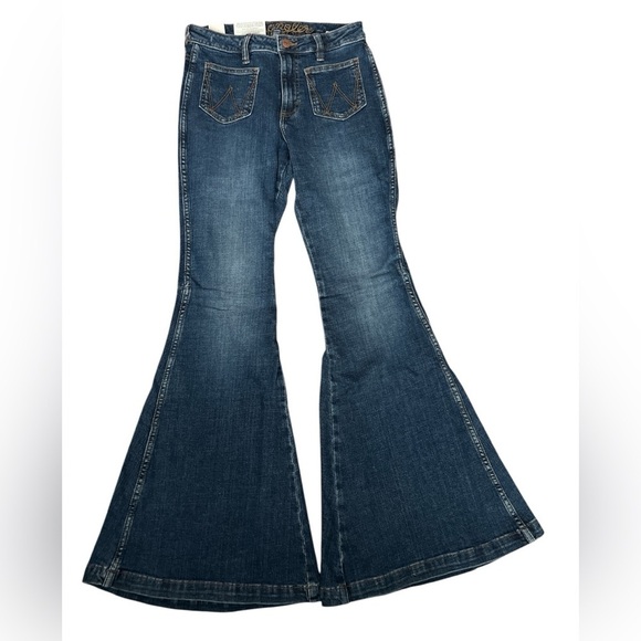 WRANGLER RETRO WOMEN'S HIGH RISE FLARE PATCH POCKET VICTORIA STRETCH JEANS - Picture 9 of 11